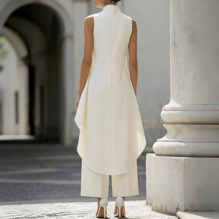 Mabyla | Eleganter Anzug mit drapiertem Oberteil und hohem Kragen