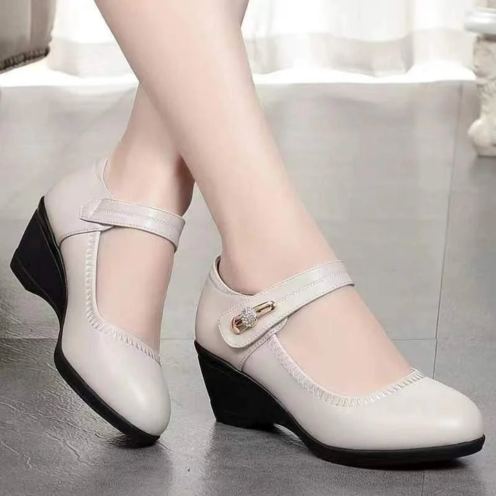Amaya | Leder-Absatzschuhe mit Schnallenriemen