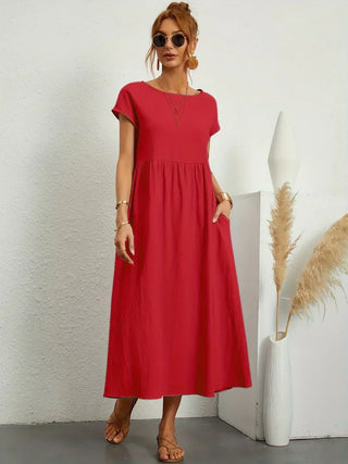 HEIKE | FLIESSENDES MIDIKLEID VON ZEITLOSER ELEGANZ