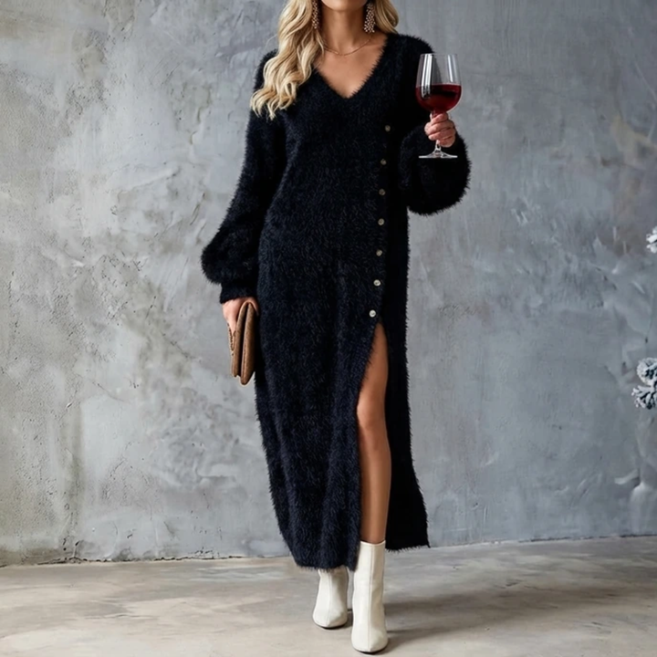Sandy | Plüschiges Maxikleid mit V-Ausschnitt und Schlitz