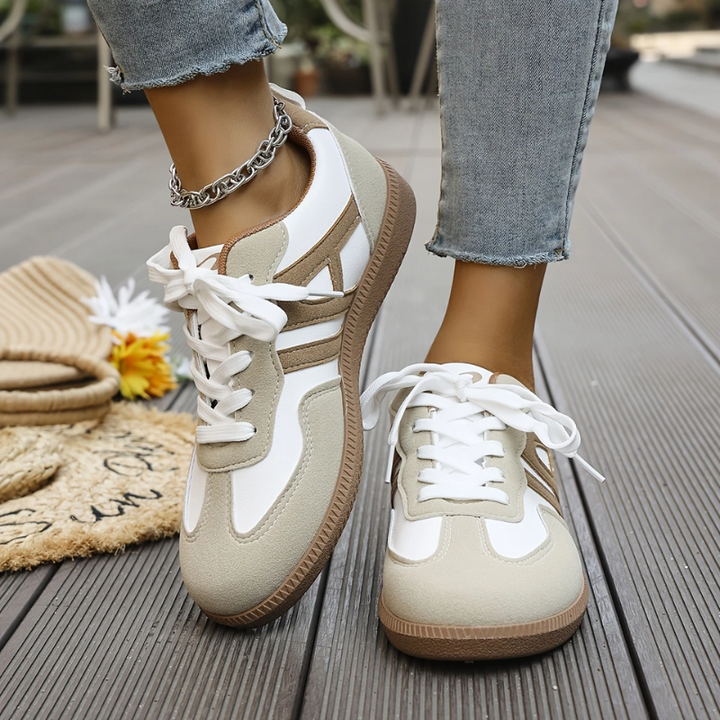 Britt™| Sneaker