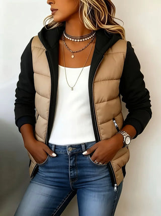 Mabyla | Wattierte Colorblock-Jacke mit Kapuze für Damen