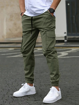David | Entspannter Cargo-Jogger