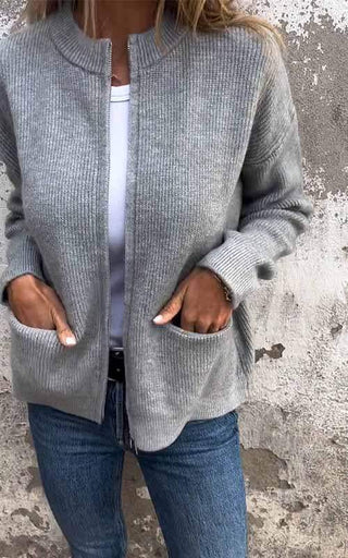Mila | Strickjacke mit Reißverschluss und Tasche
