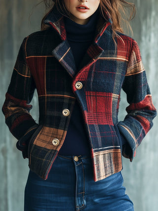 April | Kurze Karierte Jacke