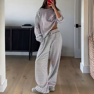 Aunora | Zweiteiliges gestreiftes Pyjama-Set