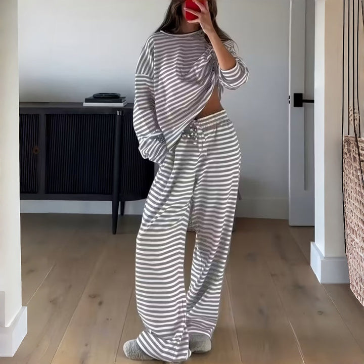Aunora | Zweiteiliges gestreiftes Pyjama-Set