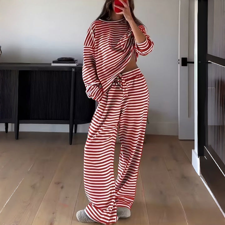 Aunora | Zweiteiliges gestreiftes Pyjama-Set